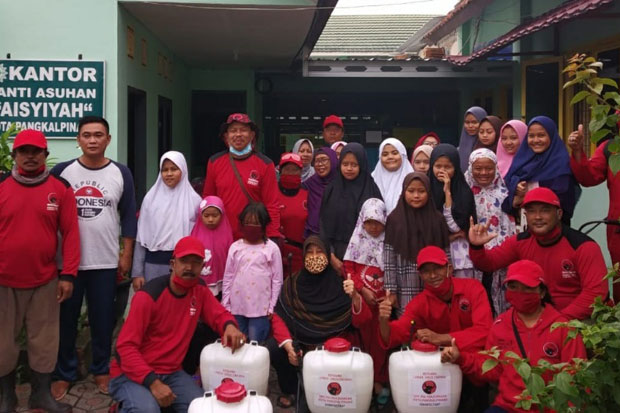 PDIP Babel Beri Bantuan...
