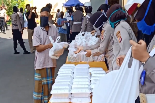 Polresta Cirebon Gelar...