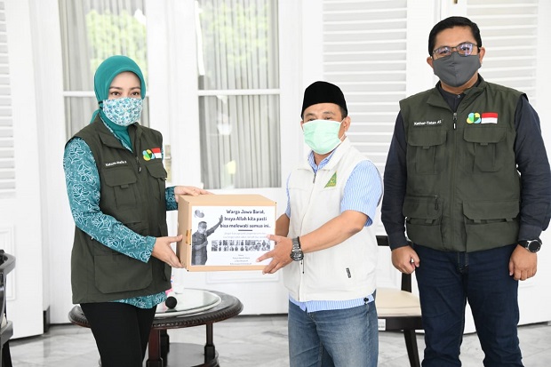 Jabar Bergerak Bagikan...