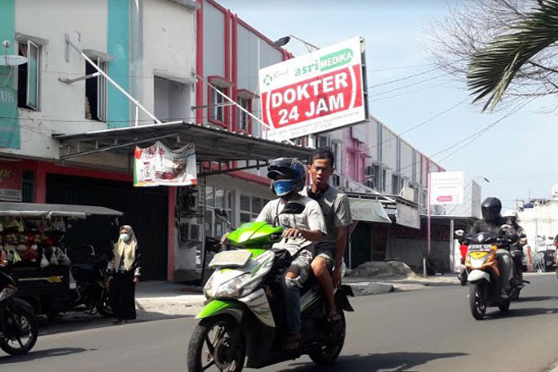 Hari Pertama PSBB di...
