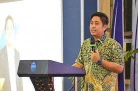 Hipmi Serahkan Bantuan...