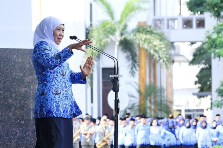 Khofifah Desak Disbudpar...