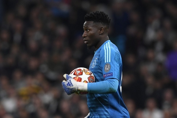 Barcelona Bidik Onana,...
