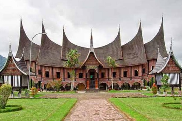 Rumah Gadang Minangkabau,...