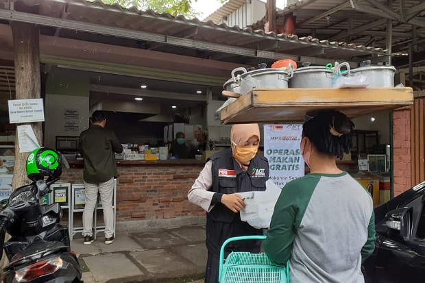 Demi Hidupi Karyawan,...