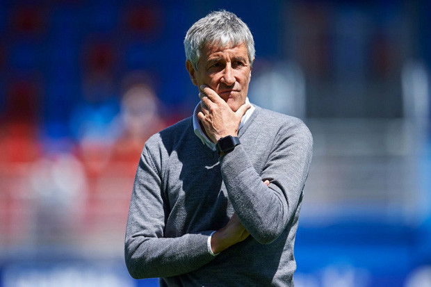 Pelatih Barcelona Butuh...