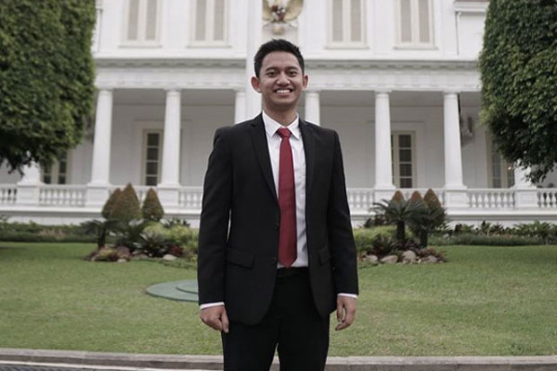 Belva Devara Mundur...