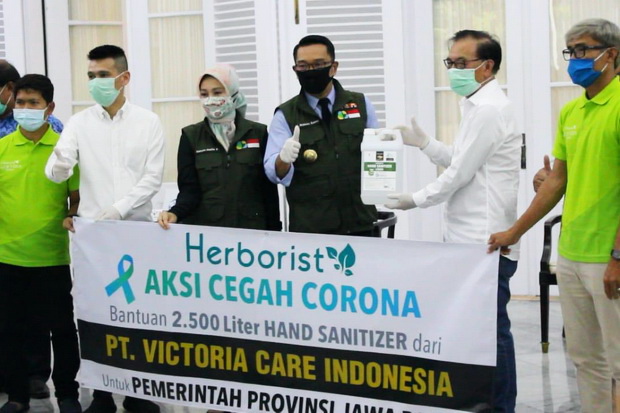 Tiba di Jabar, Herborist...