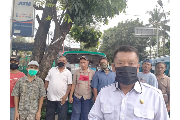 Belum Terima Bantuan,...