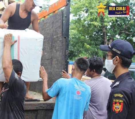 Bea Cukai Kudus Gagalkan...