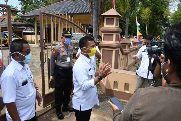 Huni Villa Mandiri,...