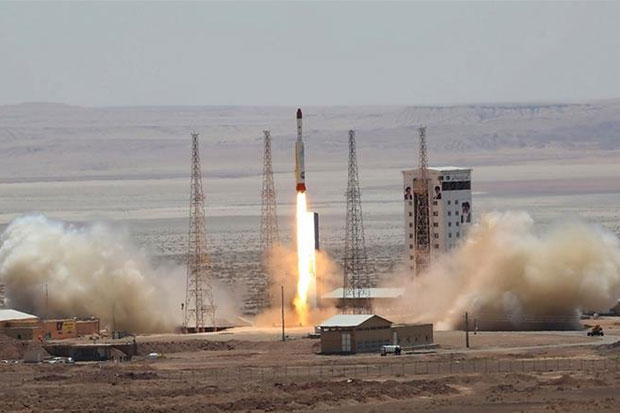 Iran Berhasil Luncurkan...