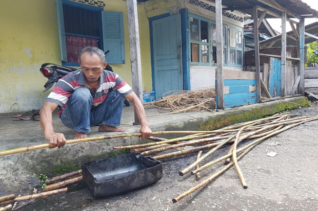 Cerita Pengrajin Rotan...