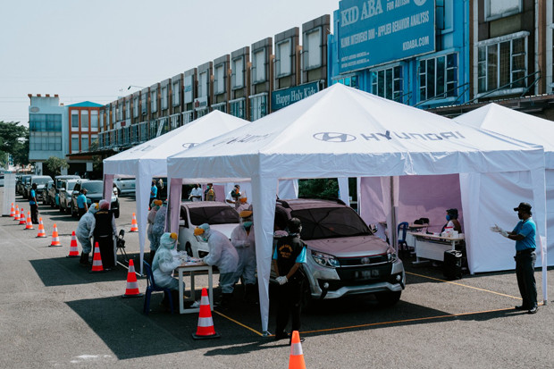 Hyundai Gelar Tes Drive-Thru...