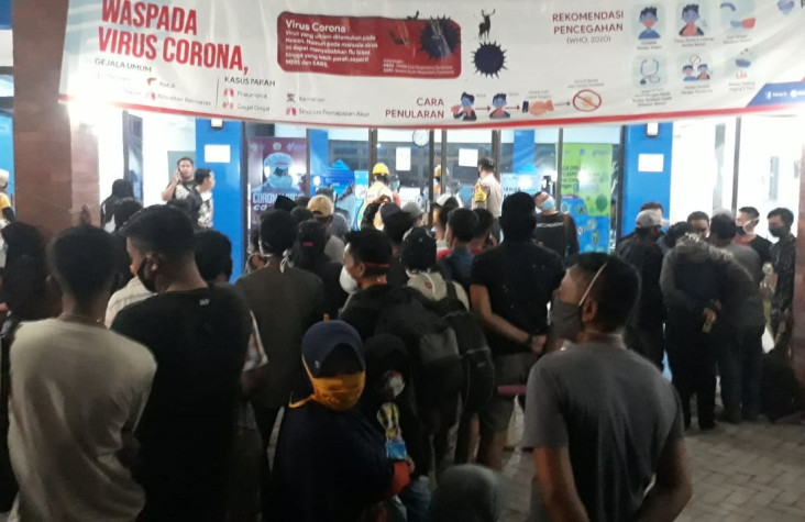 Transportasi Laut Gresik-...
