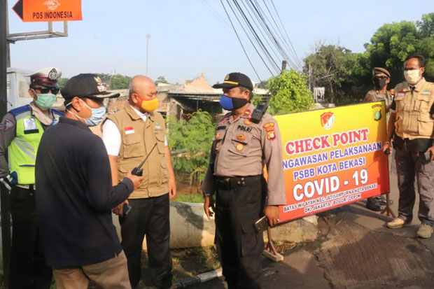 Sepelekan PSBB, Kasus...