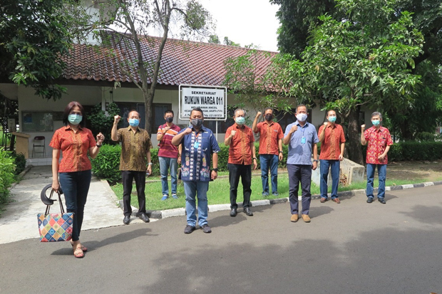 Kumpulkan Donasi, Warga...