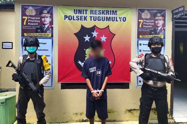 Gara-gara Tak Diberi...