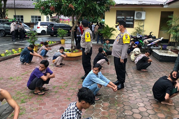 3 Hari Tawuran, Puluhan...