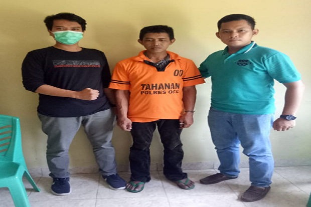 Istri Temani Suami Berobat,...