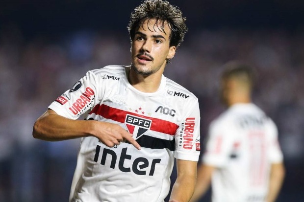 Igor Gomes Buka Jalan...
