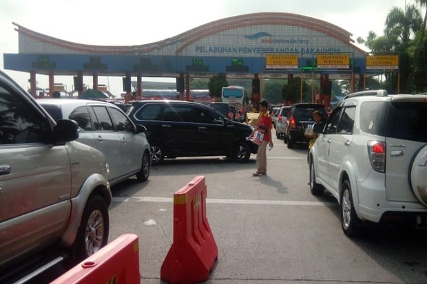Kendaraan Umum dan Penumpang...