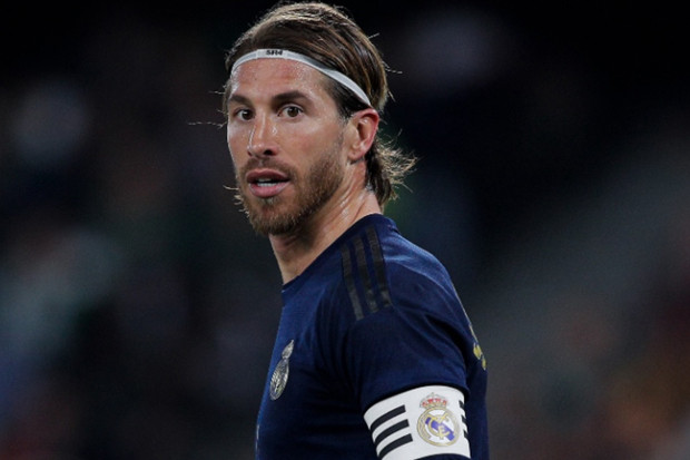 Sergio Ramos Lapar Gelar...