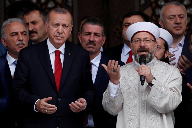 Erdogan Bela Ulama yang...