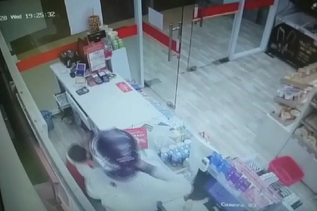 Rampok Bersenpi Beraksi...