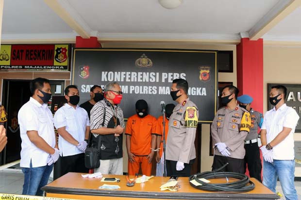Empat Kali Beraksi,...