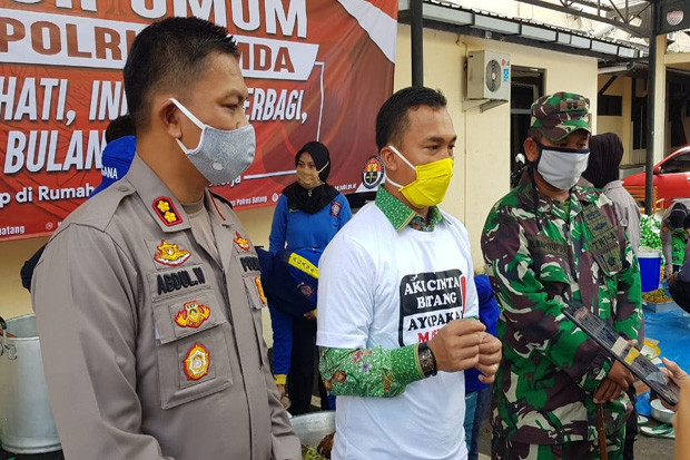 Tunggu Kebijakan Pusat,...