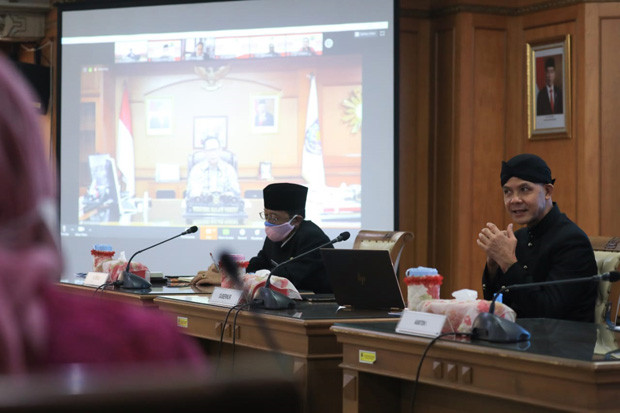 Corona Diprediksi Berakhir...