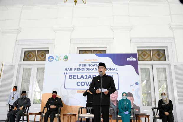 Peringati Hardiknas,...