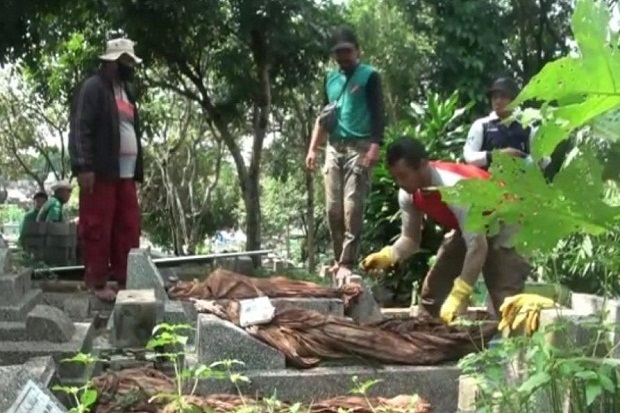 Hujan Deras Rusak 24...