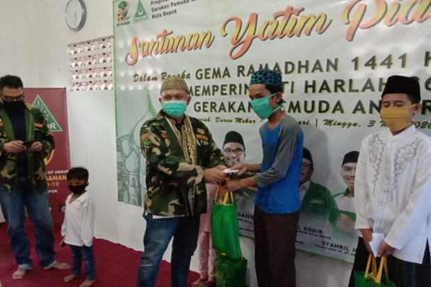 GP Ansor Depok Santuni...
