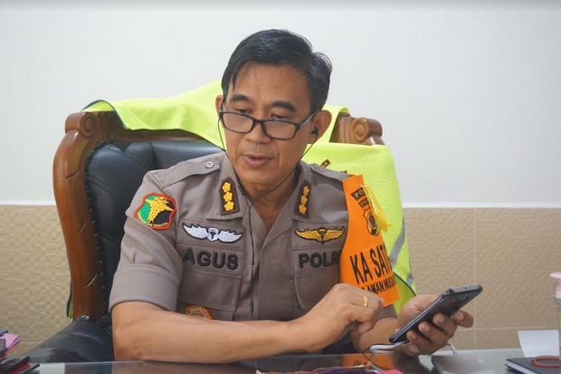 Rawan Terpapar, Tim...