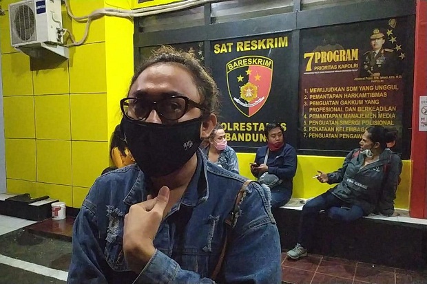Komunitas Waria Kota...