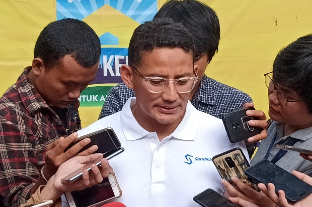 Soal Penanganan COVID-19,...