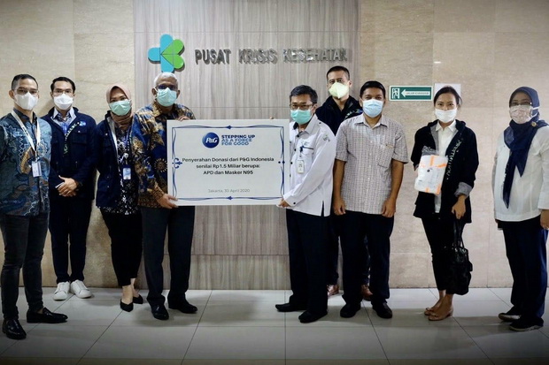 Dukung Tenaga Medis,...