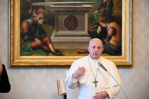 Paus Francis: Covid-19...