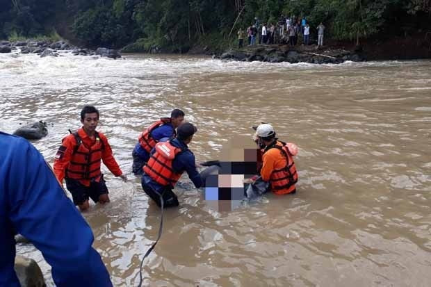 Hilang 3 Hari di Sungai...
