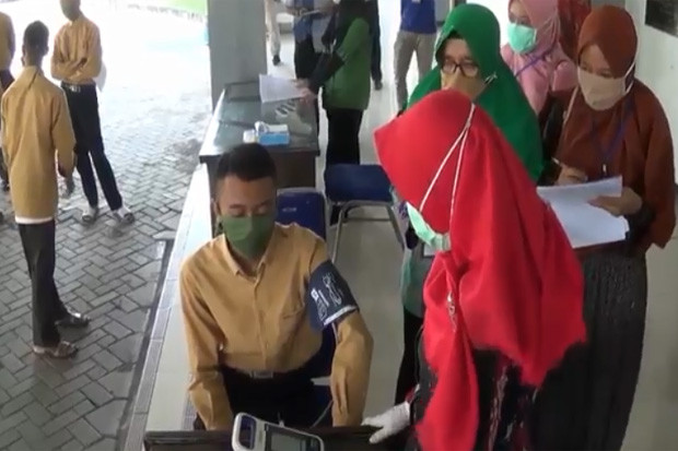 Mudik ke Kendal, Santri...