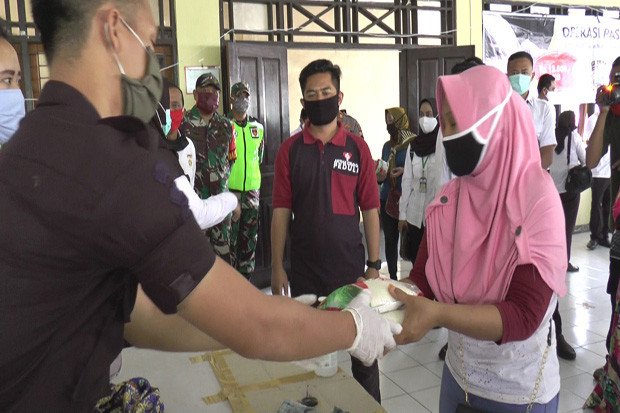 Stabilkan Harga, PT...