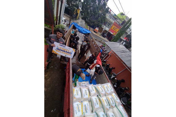 Dompet Dhuafa Tebar...