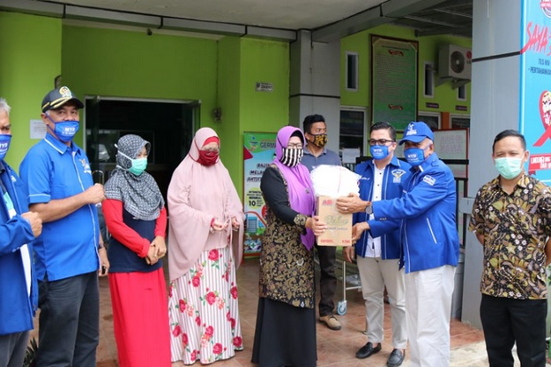 Bantuan APD dari Mulyadi...