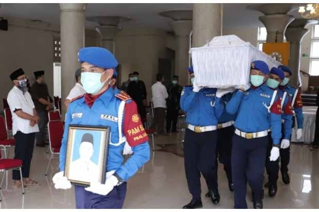 Profesor yang Giat Kembangkan...