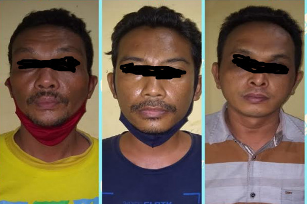 Tiga Pria Ditangkap,...