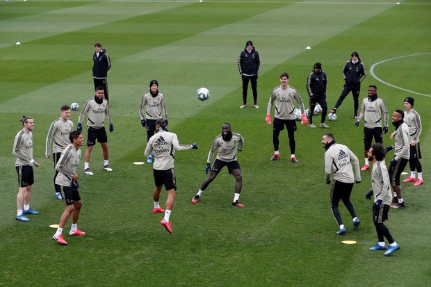 Real Madrid Pastikan...