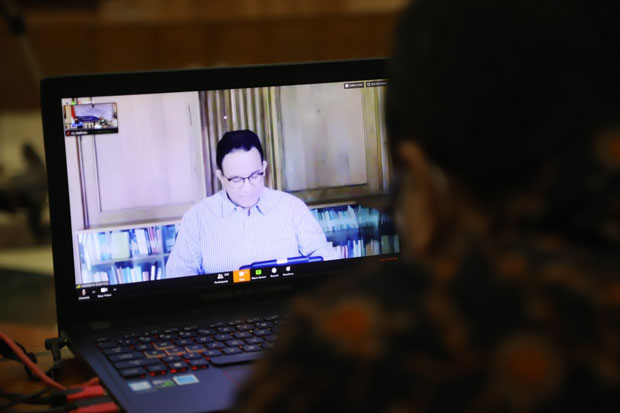 Lewat Video Conference,...