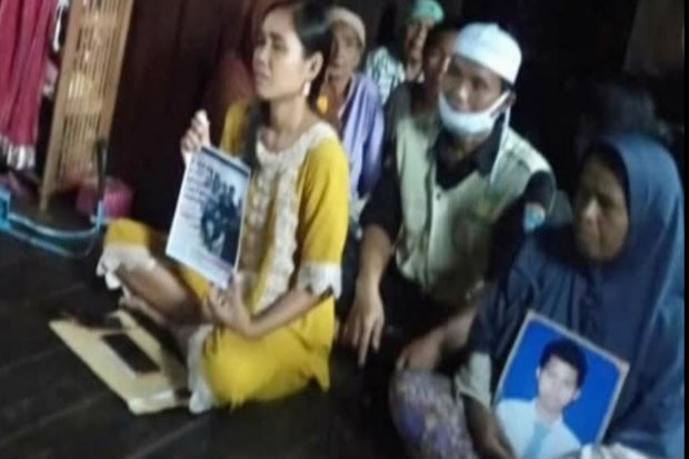 Tuntut Keadilan, Keluarga...